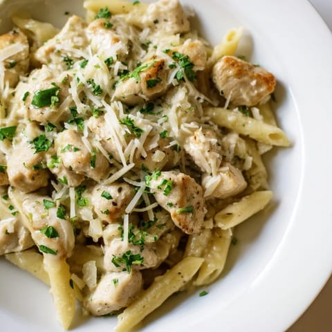 Quick Garlic Parmesan Chicken Pasta